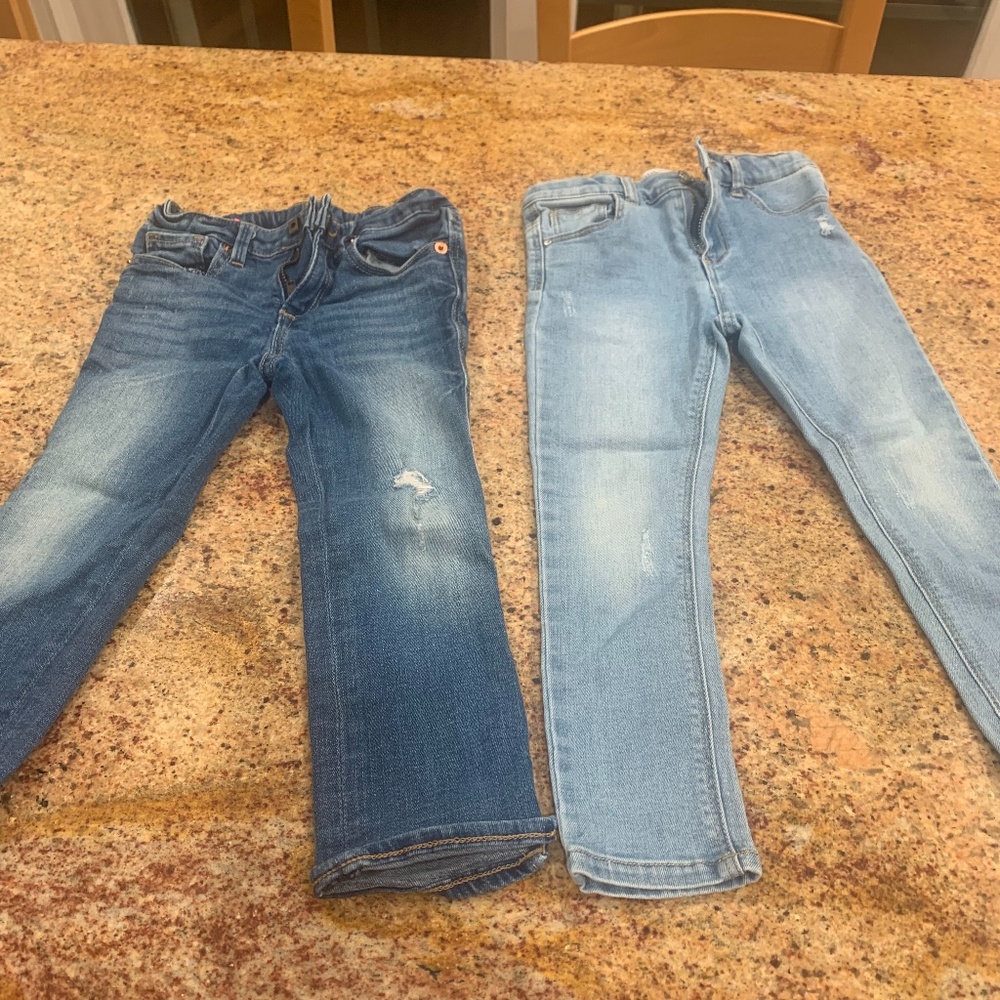 2 pairs of Girls skinny jeans size 4